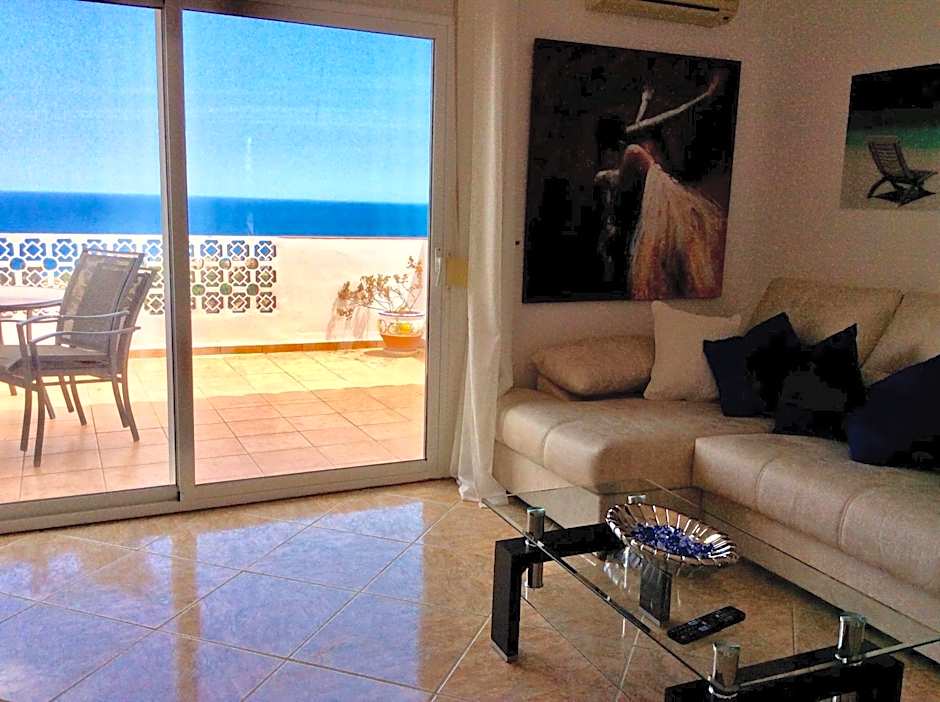 DUQUESA BY THES SEA - HACIENDA GUADALOUPE