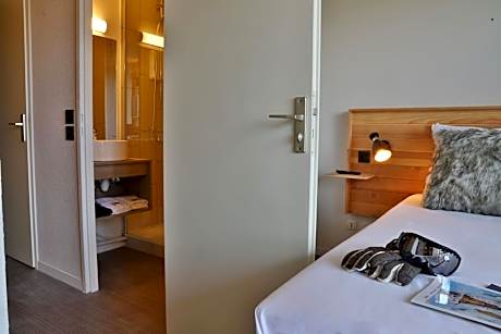 Twin Room with Balcony