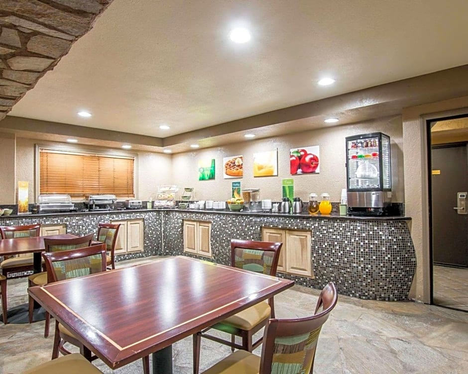 Hotel Baja San Diego