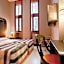 Orange Hotel