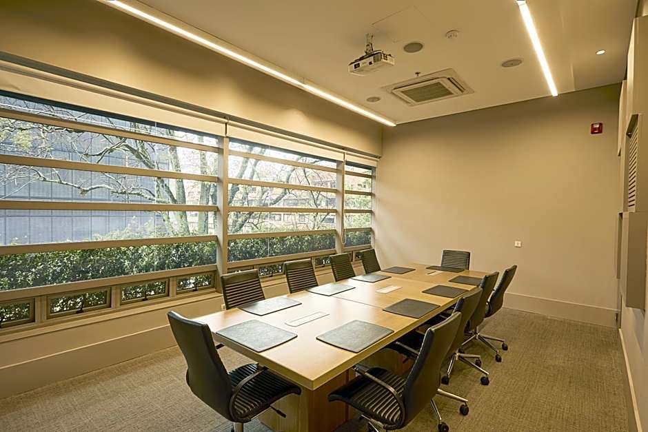 EK Hotel By Preferred Hotels Group