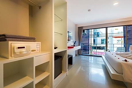 Deluxe Double Room with Balcony