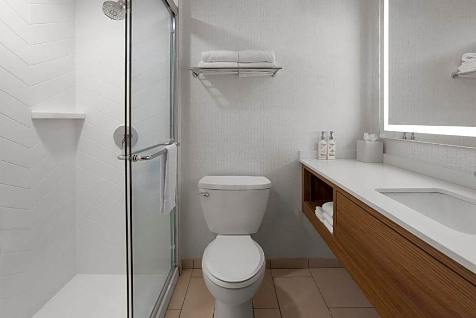 Holiday Inn South Kingstown-Newport Area By IHG