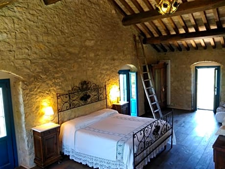 La casa dalle finestre blu