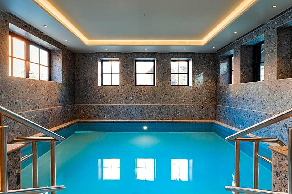 Van der Valk TheaterHotel De Oranjerie