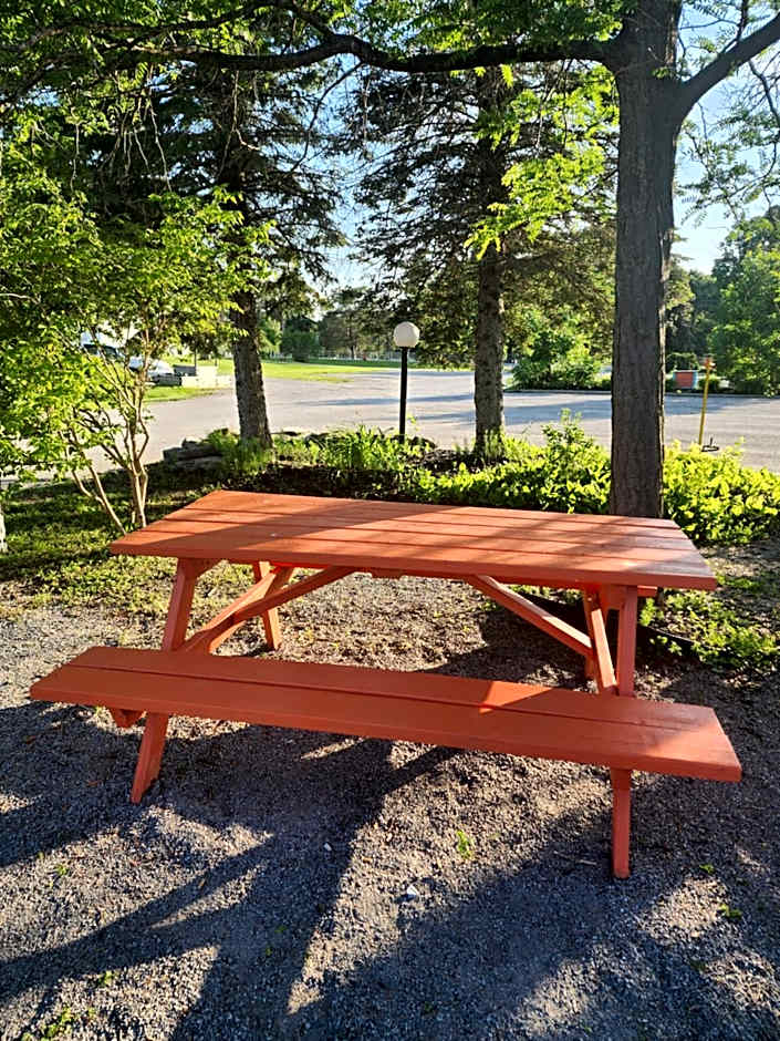 Howard Johnson by Wyndham Lindsay