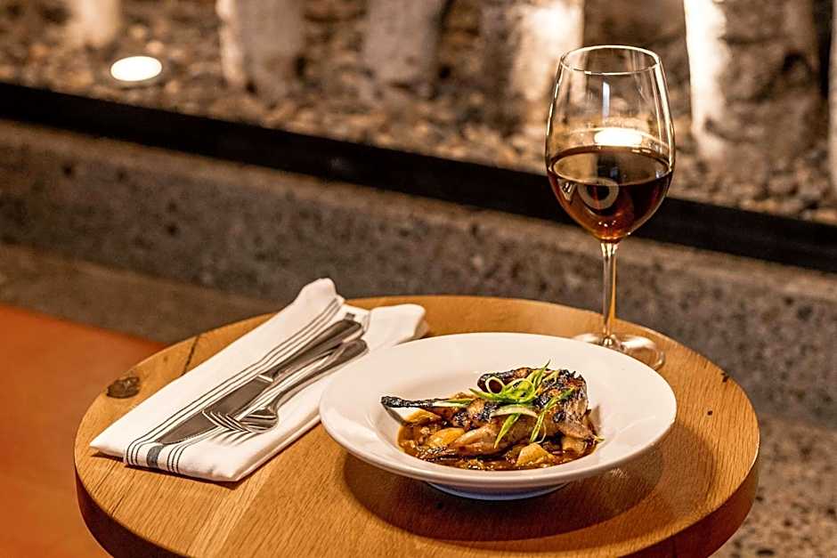 The Cloudveil, Autograph Collection