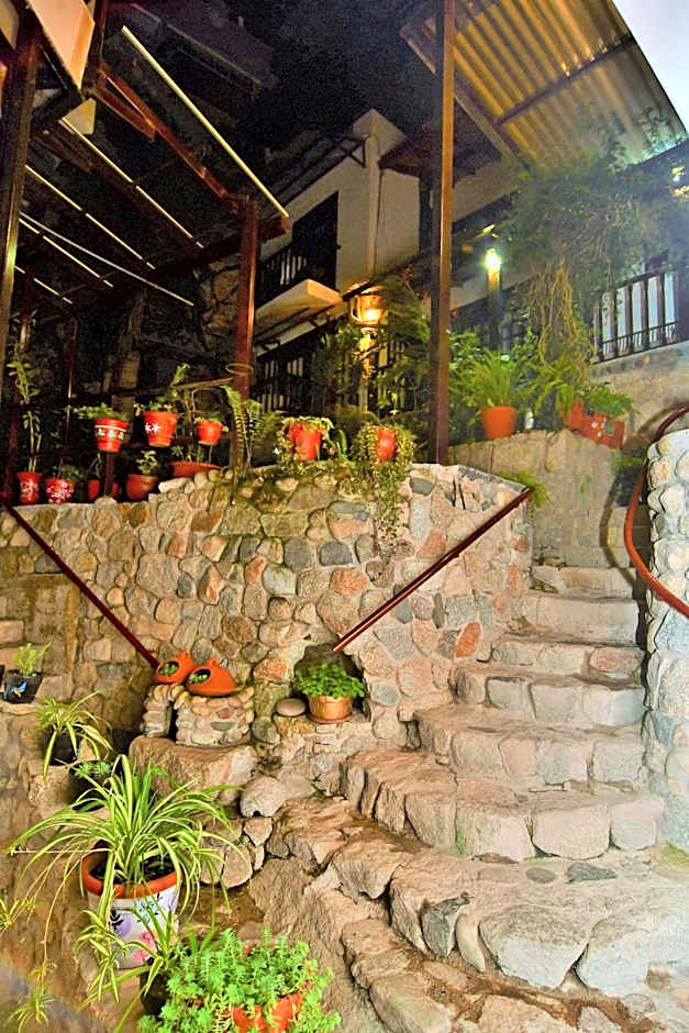 Gringo Bill's Boutique Hotel