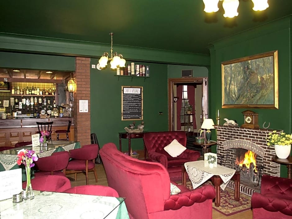 Atholl Arms Hotel