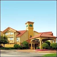 Oakland Airport Arena Hotel