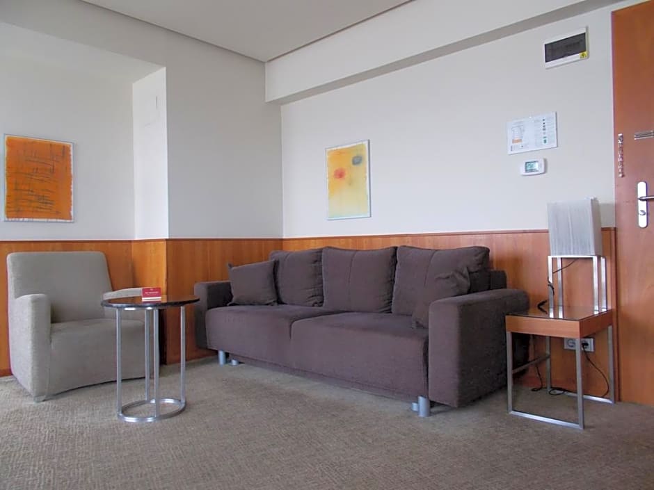 PeakTure Hotel Bucharest