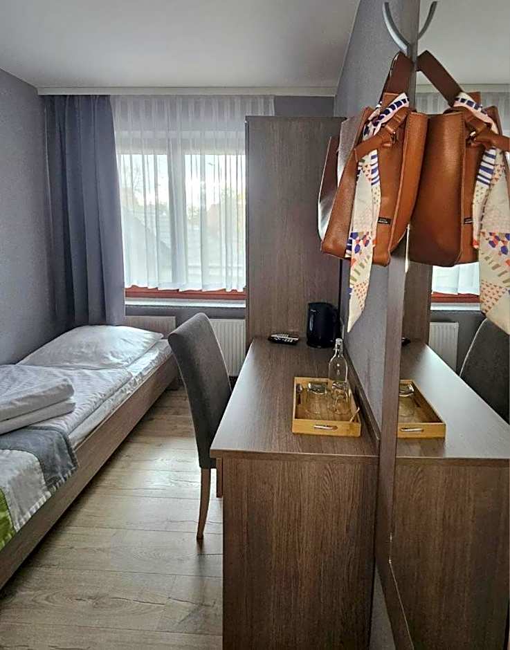 Restauracja i Noclegi Pod Kasztanami