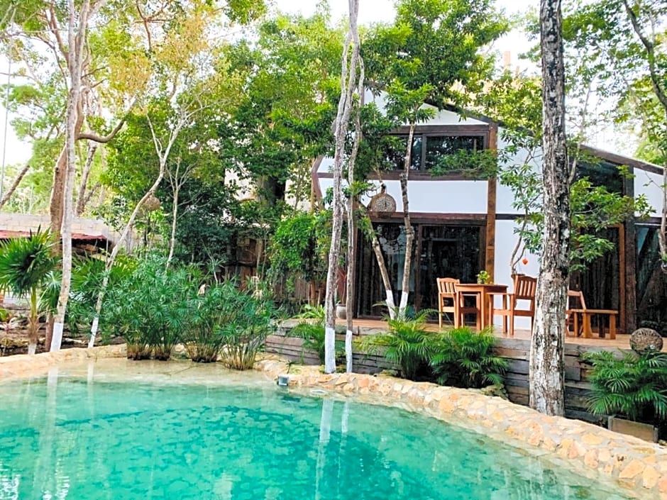 Nahouse Jungle Lodges