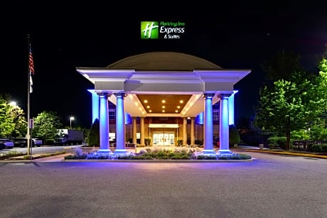 Holiday Inn Express & Suites Williamsburg By IHG