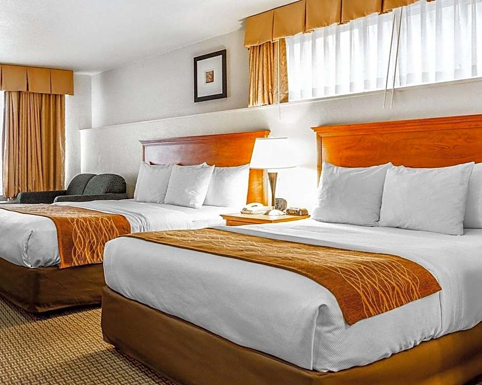 The Inn at 1252 Monterey