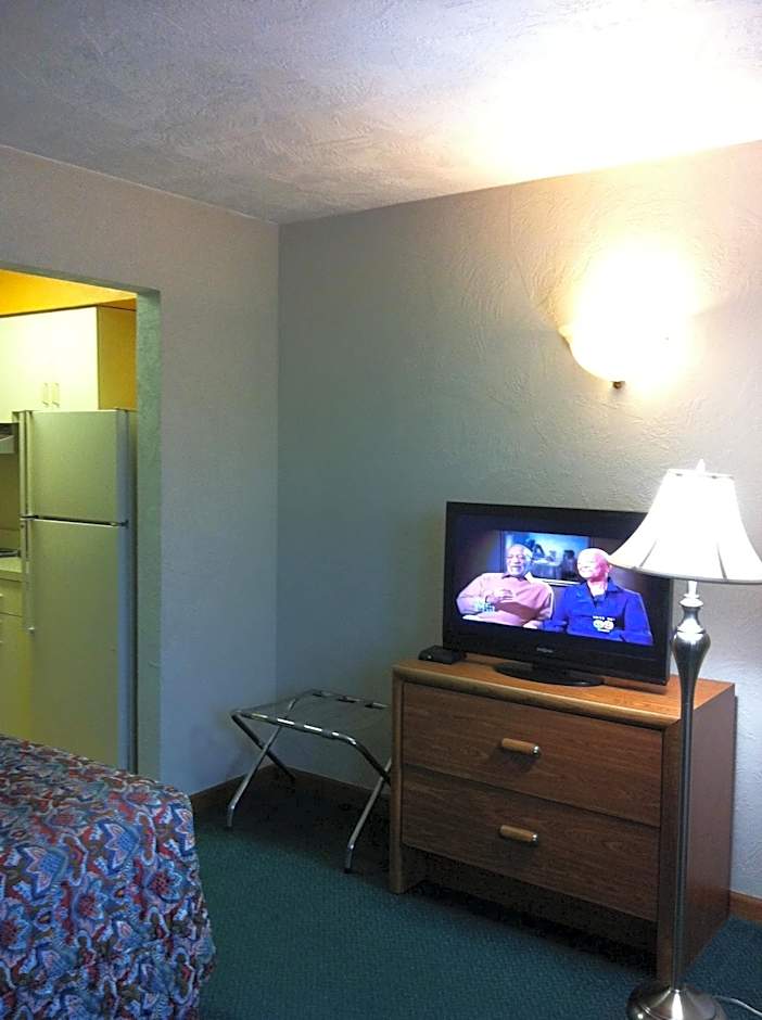 East Street Inn & Suites