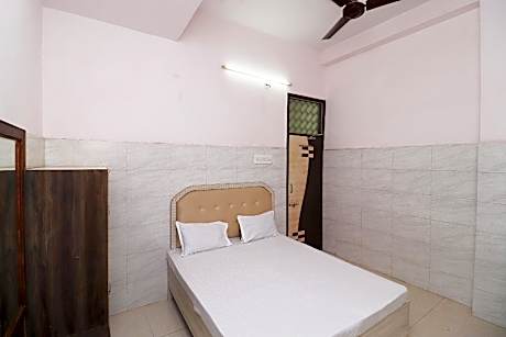 Collection O Hotel Nirvikalpa