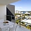 Oaks Brisbane Woolloongabba Suites