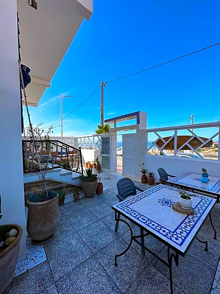 BIG BLUE guest house