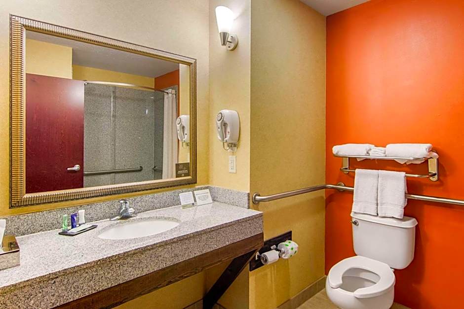 Sleep Inn & Suites