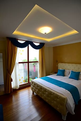 Deluxe Single Room