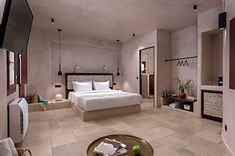 Superior Room with Plunge Pool