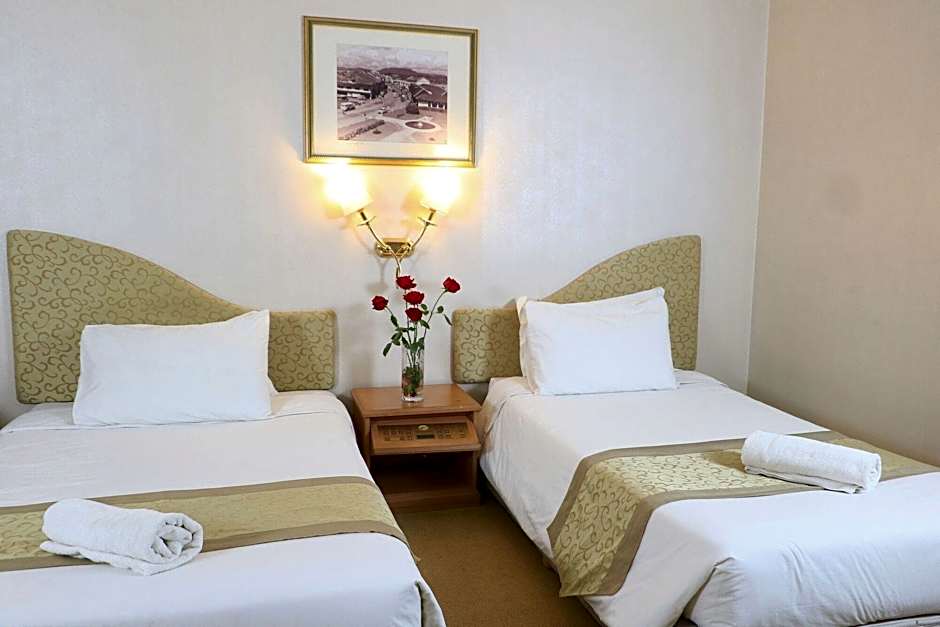 Merdeka Palace Hotel & Suites