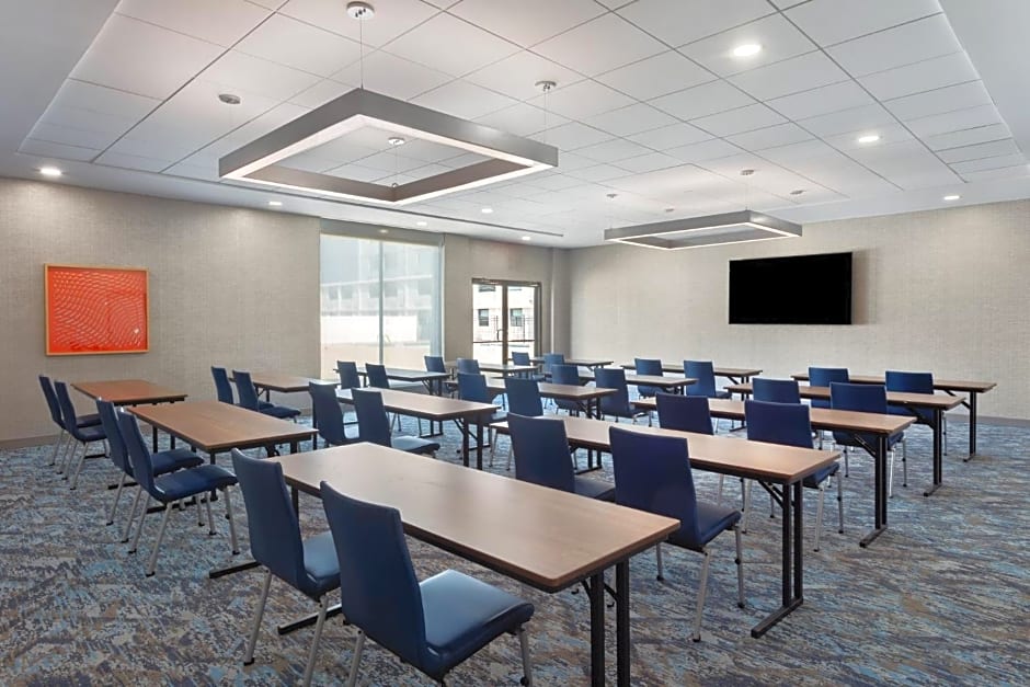 Holiday Inn Express Atlanta Airport - North by IHG
