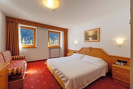 Large Double Room