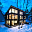 Silver Maple Chalet