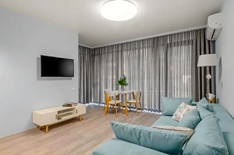 1 Bedroom Apartment