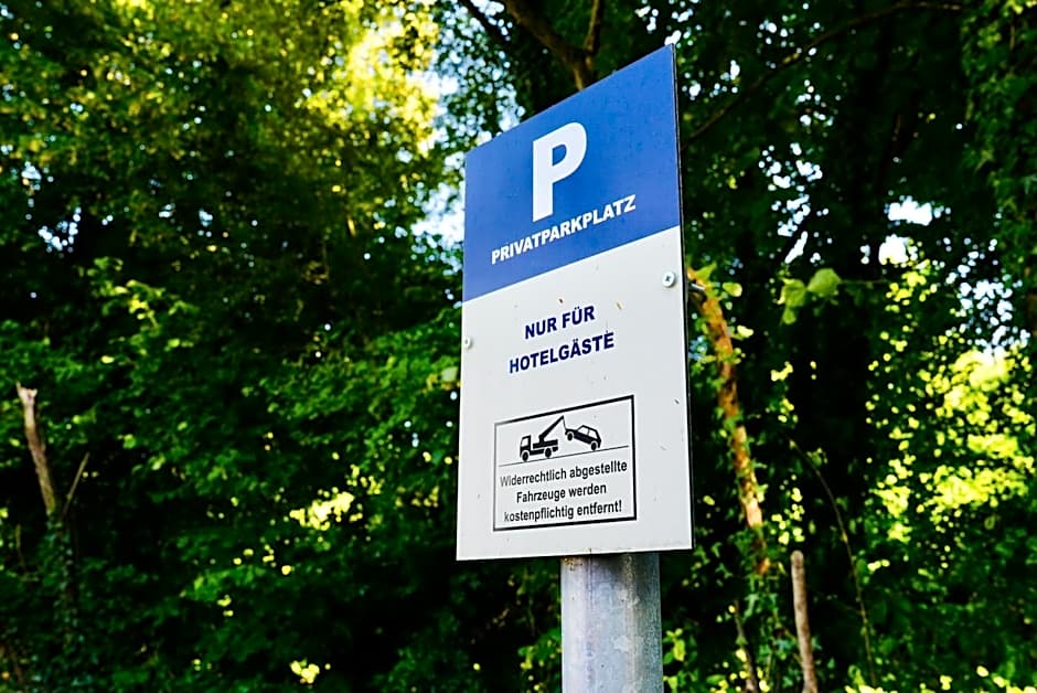 Arthotel Ambassador Wiesbaden - FREE PARKING