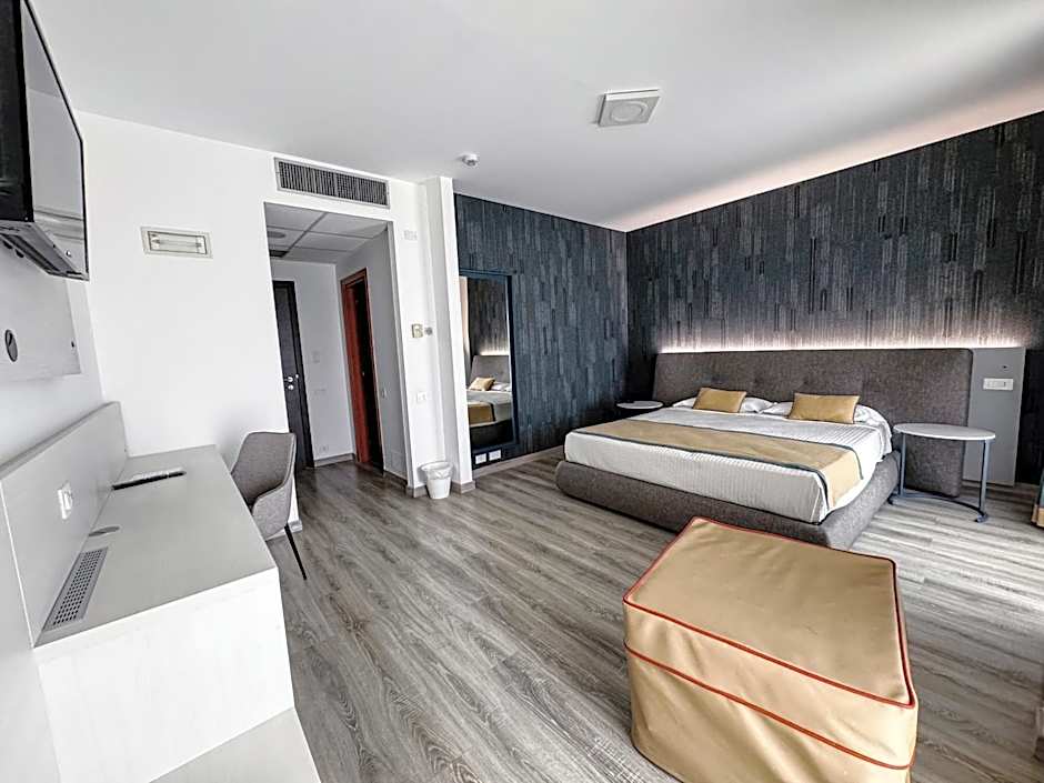 Mediterranea Hotel & Convention Center