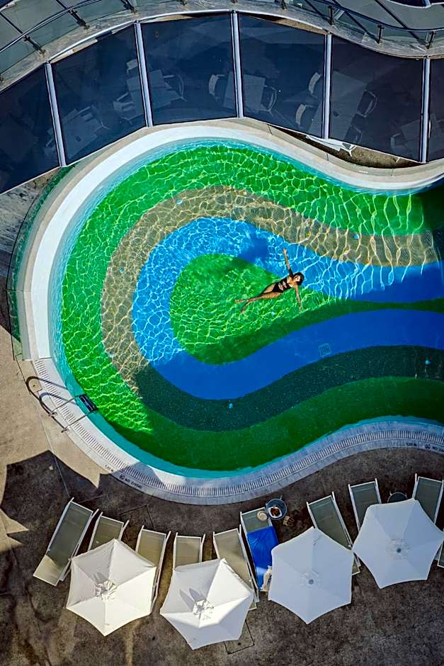 Tasia Maris Oasis