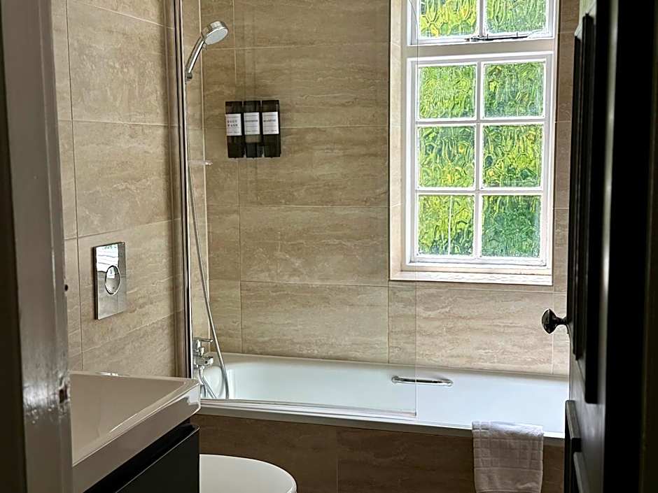 Wild Pheasant Hotel & Spa