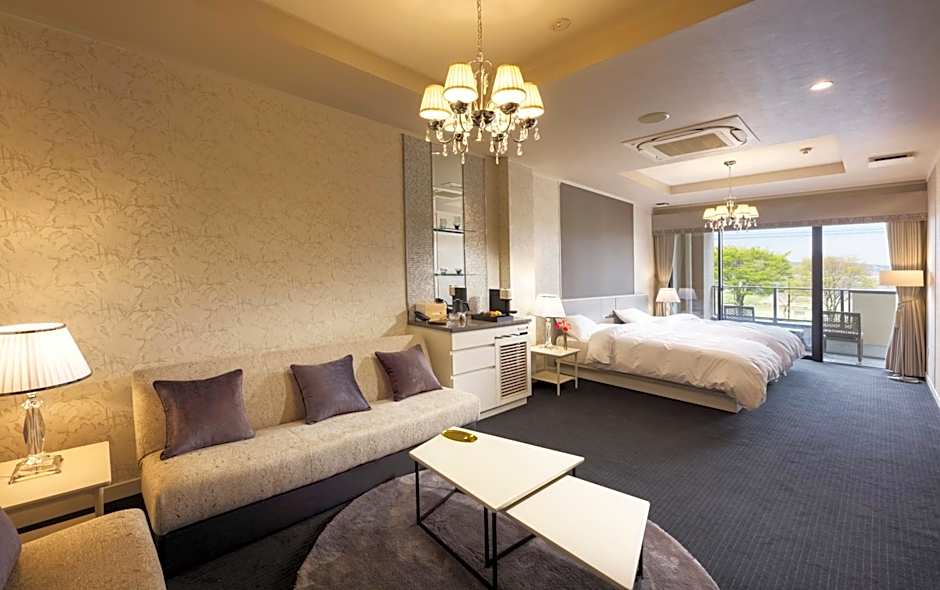 Katakura Silk Hotel