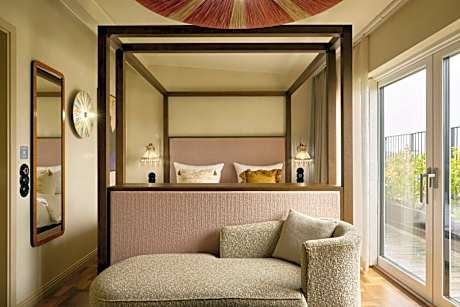 Deluxe Room with Balcony