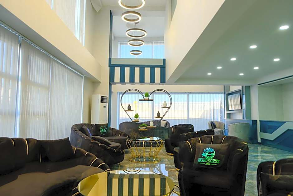 GRAND SALIZZE HOTEL
