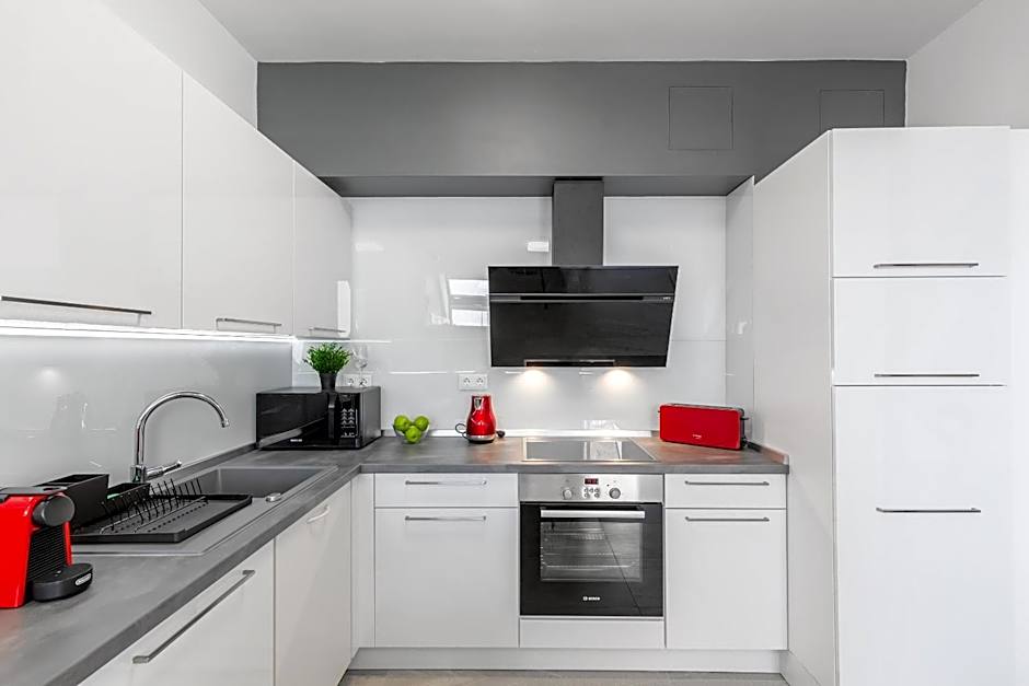 Chill 'N' Joy Boutique suites