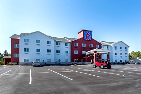 Motel 6-Indianapolis, IN - Southport
