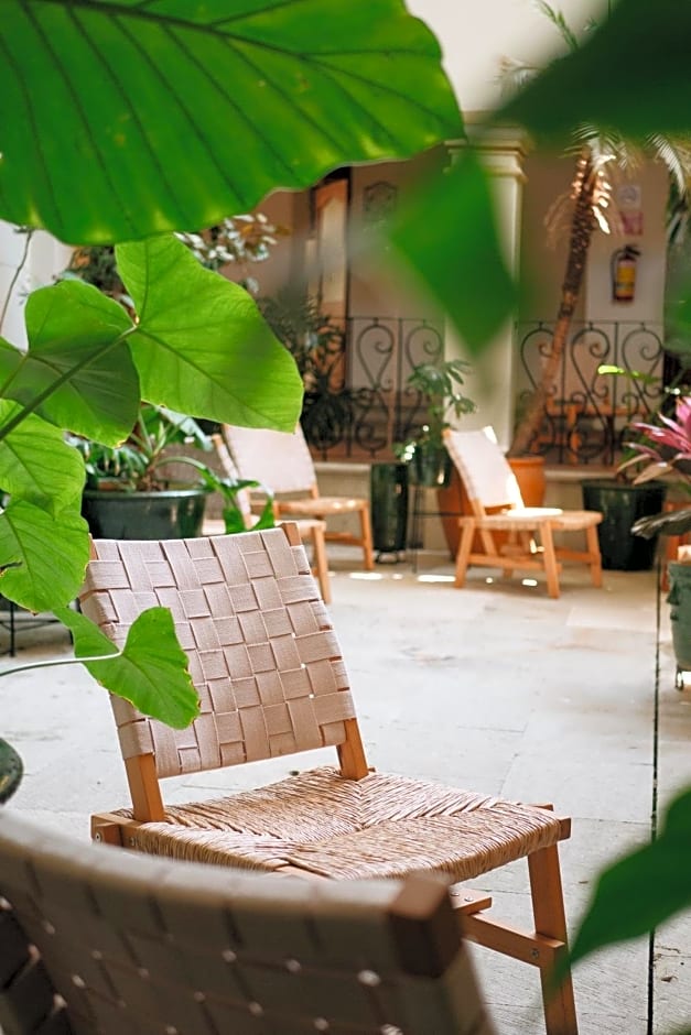 Los Pilares Hotel