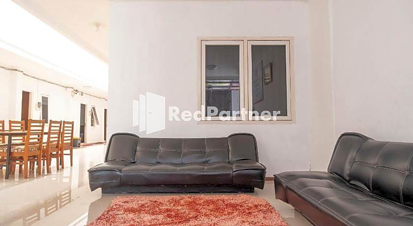 Kost Jennaira Syariah Jogja City Mall Yogyakarta by Reddoorz – Yogyakarta, MN