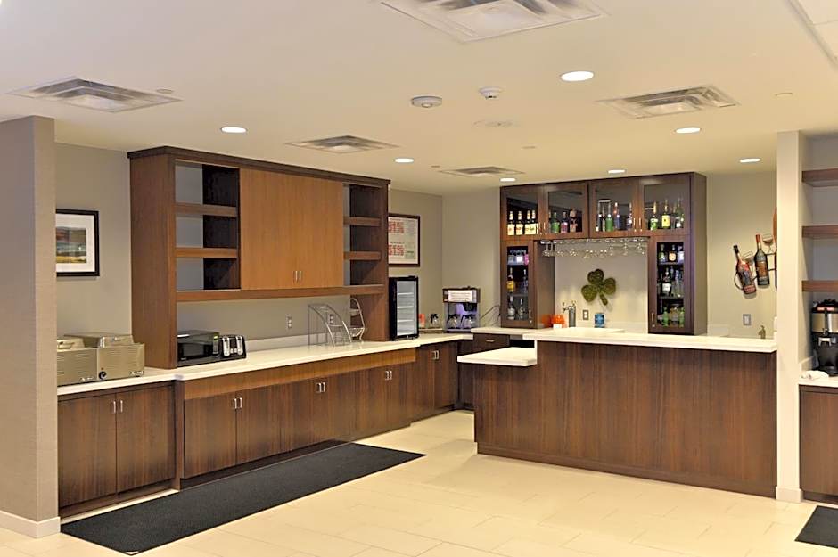 Hawthorn Suites by Wyndham El Paso Airport
