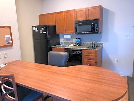 1 Bedroom Suite