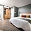 The National Hotel