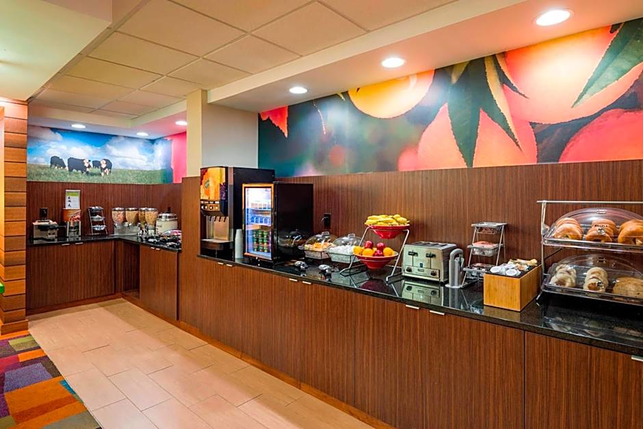 Fairfield Inn & Suites by Marriott Allentown Bethlehem/Lehigh Valley Airport