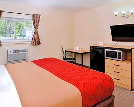 1 Queen Bed, Nonsmoking