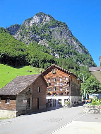 Hotel Urirotstock
