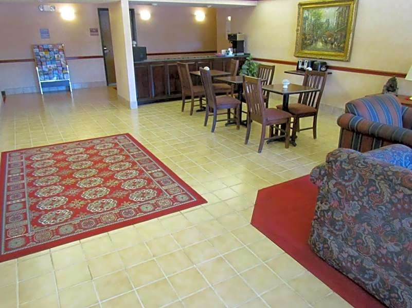 Western Inn & Suites Hampton