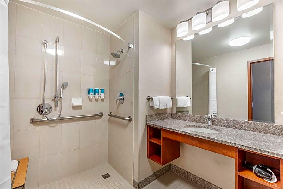 Drury Plaza Hotel Denver Central Park